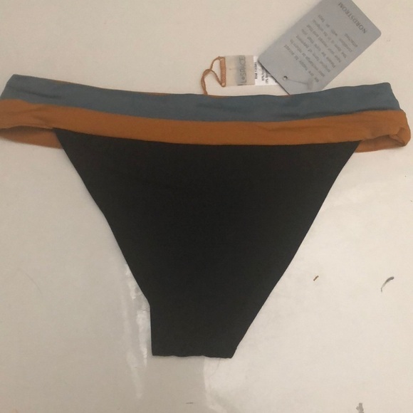 LSpace Bikini bottoms size xs - Picture 2 of 3